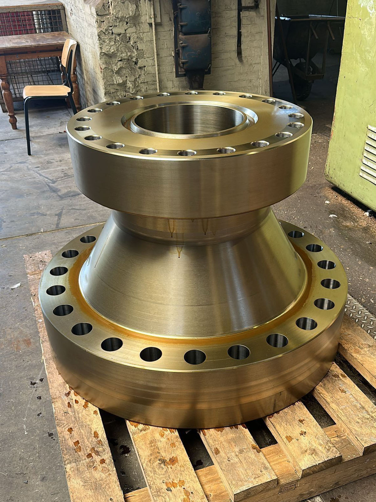 Hera_3_wellhead_riser